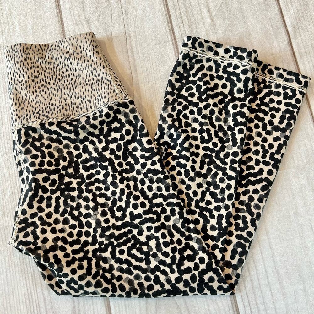 Lululemon Wunder under crop animal print high waisted leggings lounge 4 - Picture 3 of 10